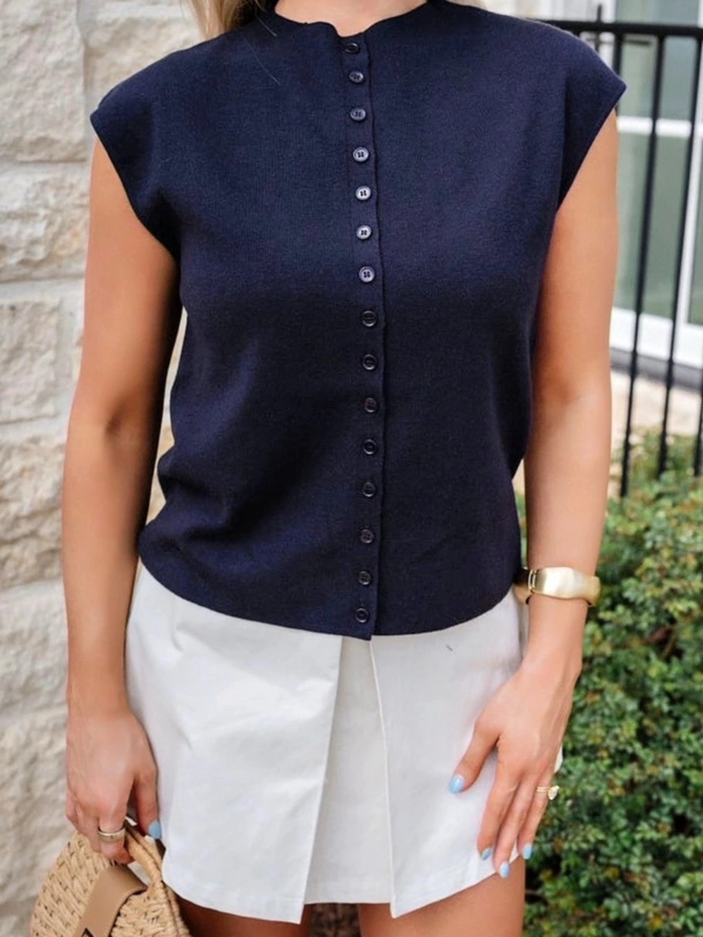 Button Front Top in Blue Like New